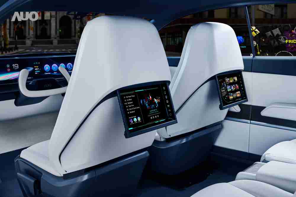 人生就是博将于CES 展示全新Smart Cockpit 2024，，，可紧密串连使用者多元需求，，，并革新座舱内部的应用和设计，，带来身历其境且引人入胜的视觉飨宴，，，，满足驾乘人员的全方位体验